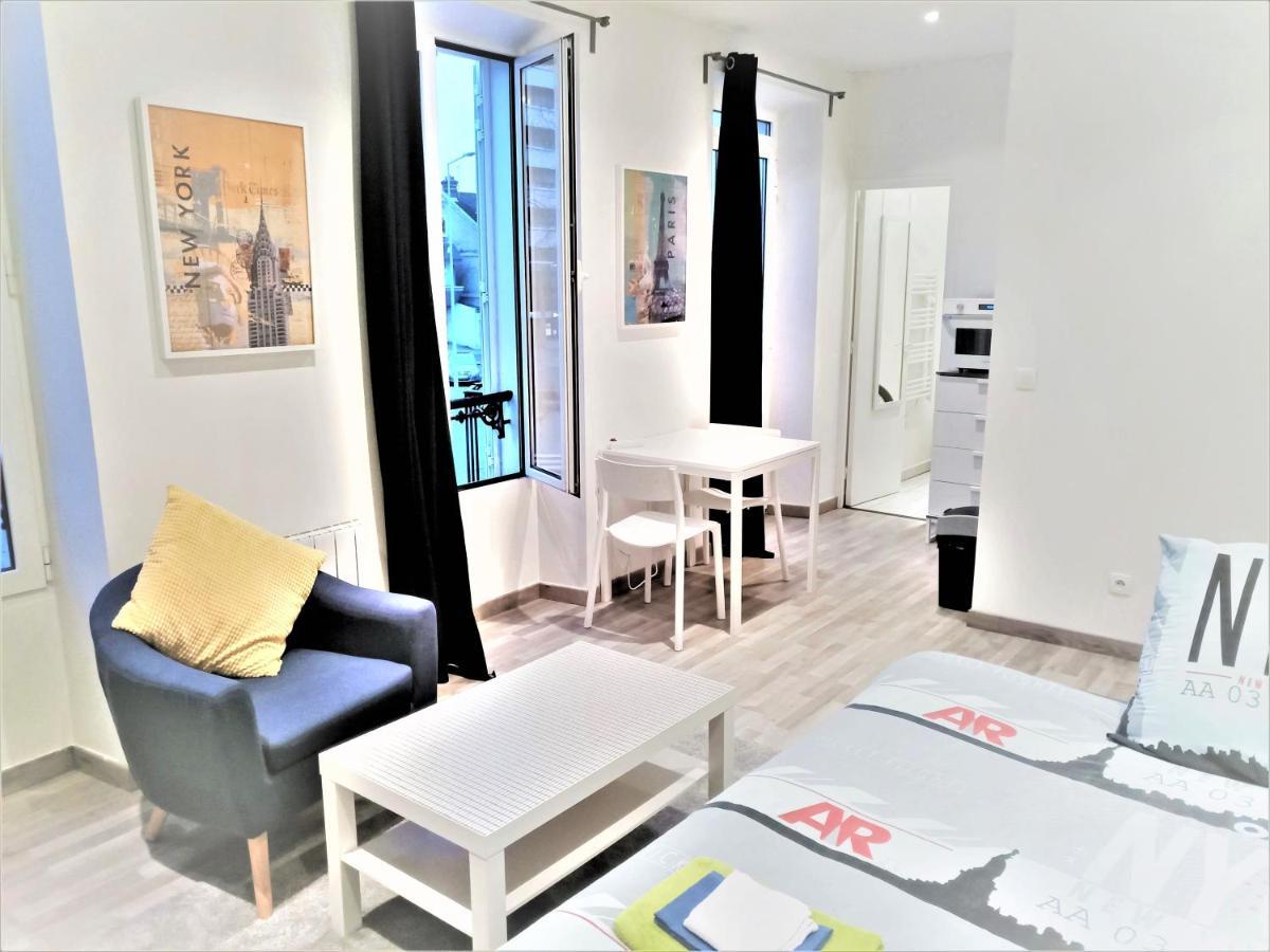 Appartement Proche Centre Ville, Gare Et Autoroute Melun Bagian luar foto