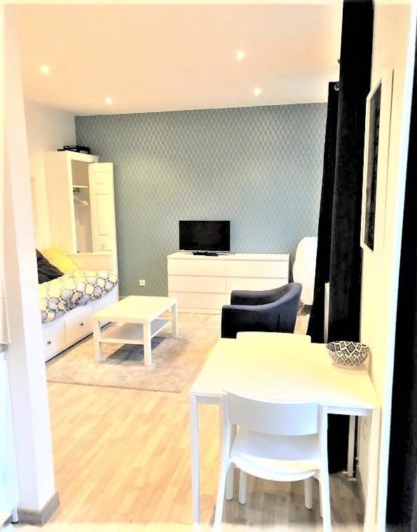 Appartement Proche Centre Ville, Gare Et Autoroute Melun Bagian luar foto