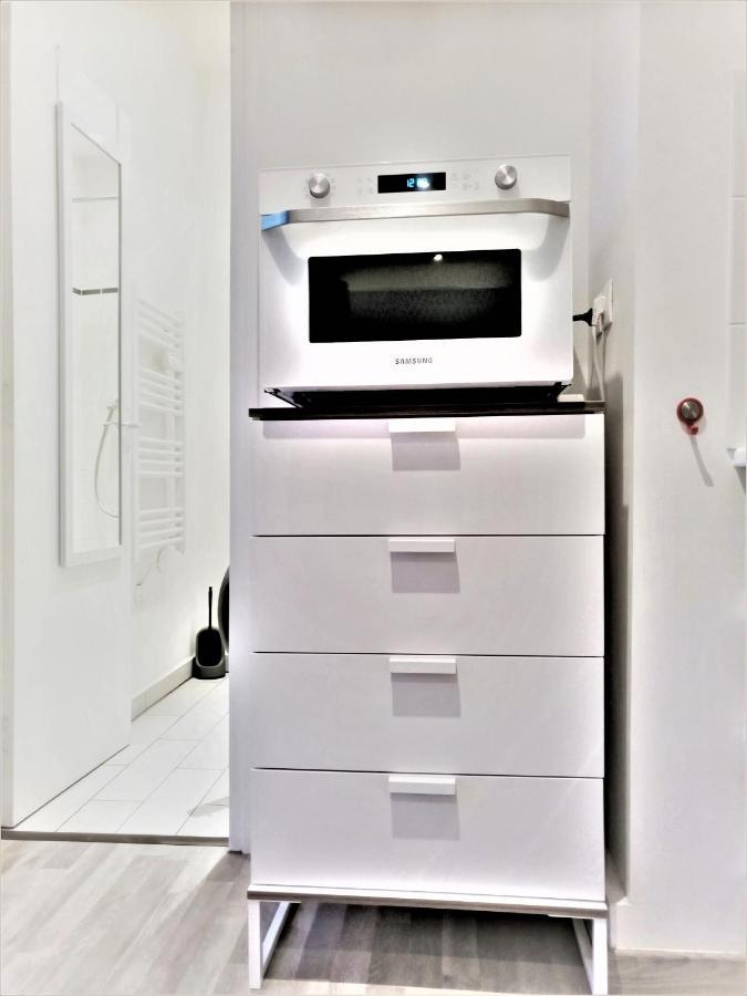 Appartement Proche Centre Ville, Gare Et Autoroute Melun Bagian luar foto