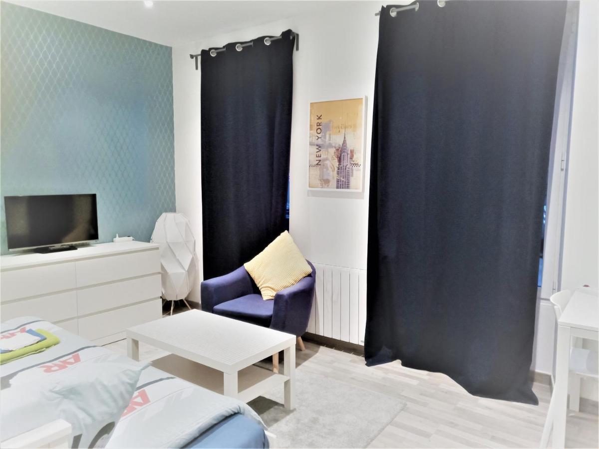 Appartement Proche Centre Ville, Gare Et Autoroute Melun Bagian luar foto